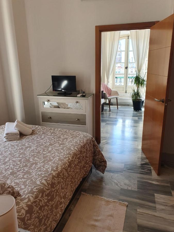 Hello Malaga Atico La Merced Apartman Kültér fotó